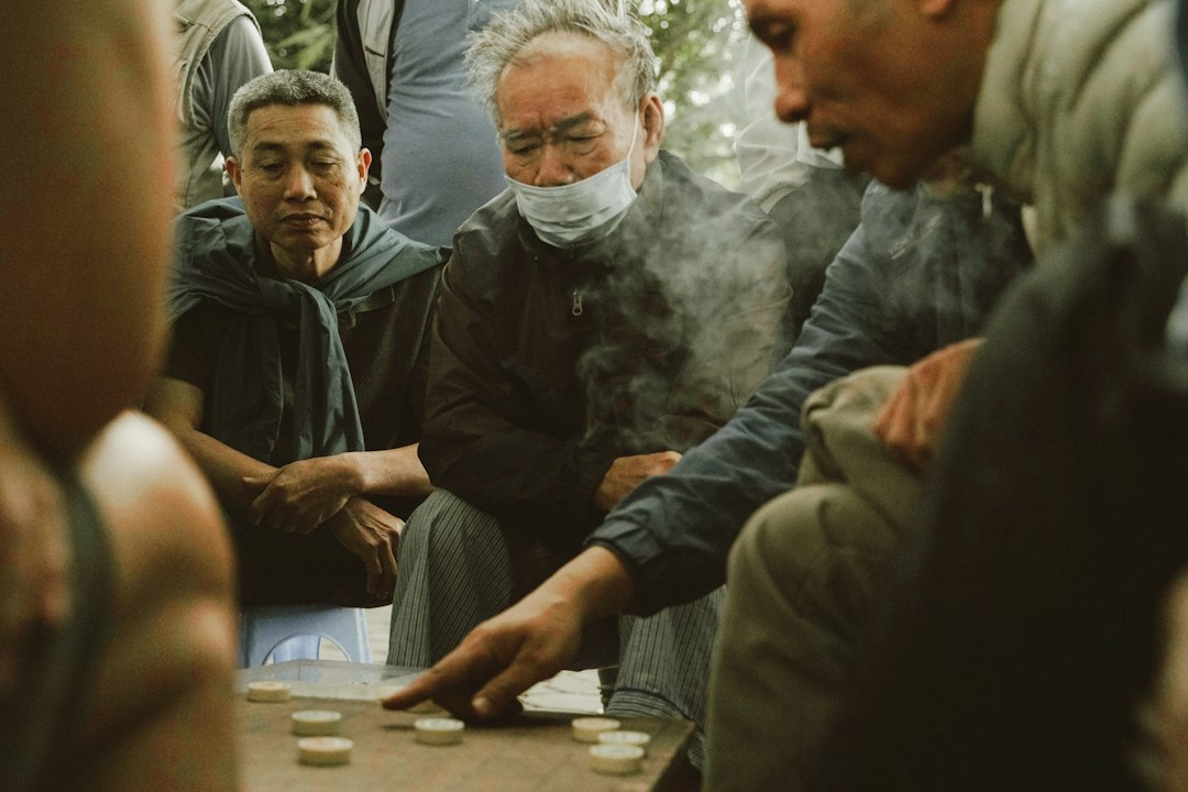 不联网也能练的在线麻将游戏单机,重点不在连胡,而在把一手牌拆成开局、校验